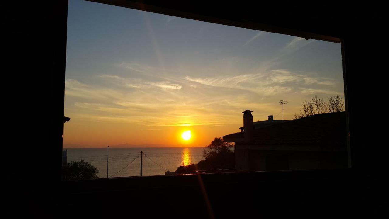 Ferienwohnung Sss Saronida Sunset Spot Exterior foto